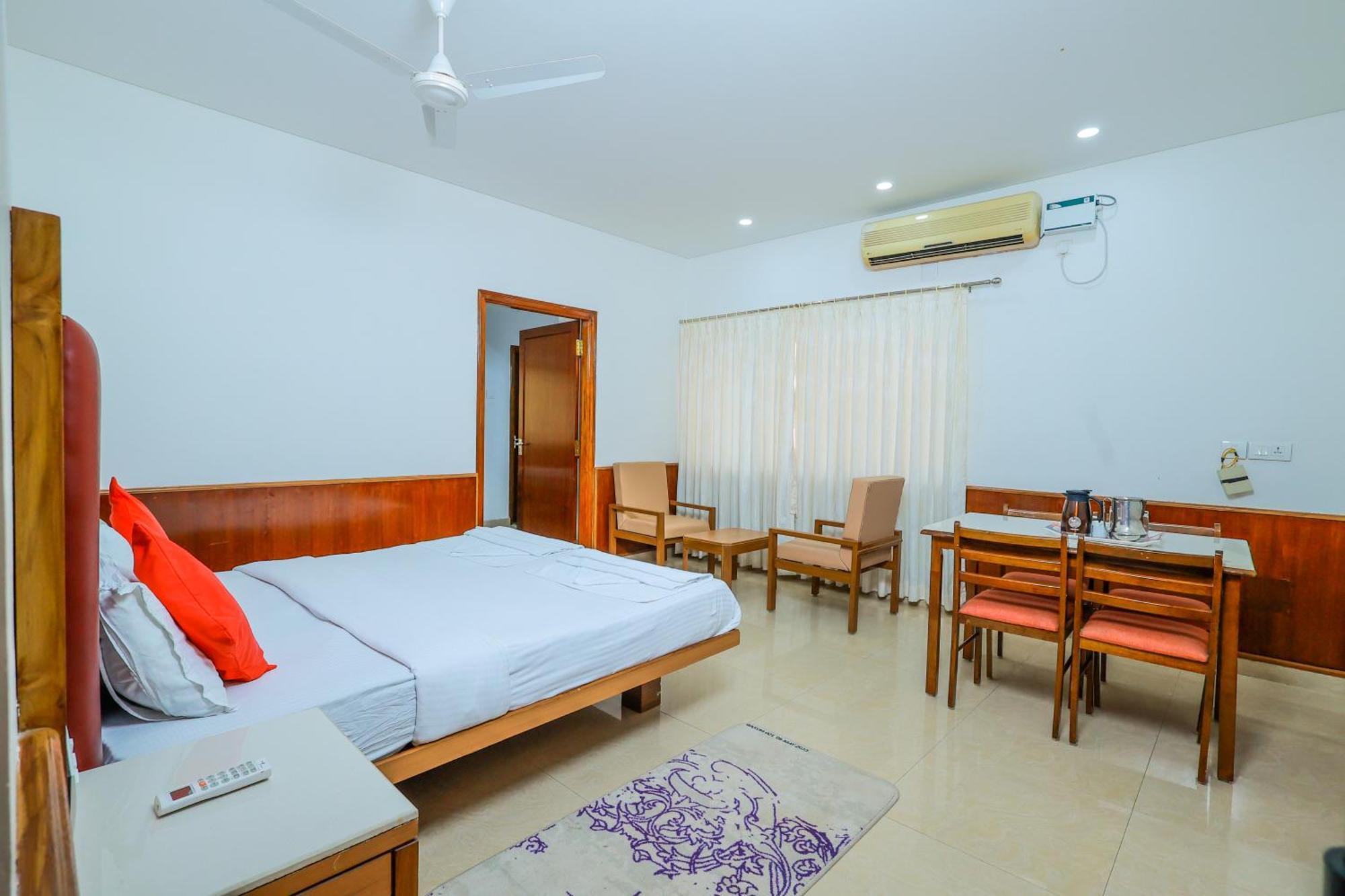 Hotel Janardana Udupi Exterior foto